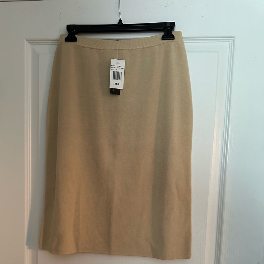 Elegant Tan Pencil Skirt
